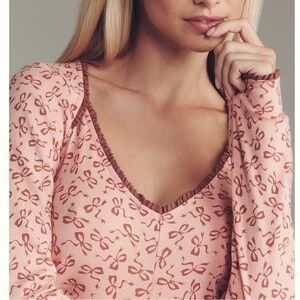 XL Maeve x Anthropologie-Pink v-neck long sleeve top with maroon bows.Size XL